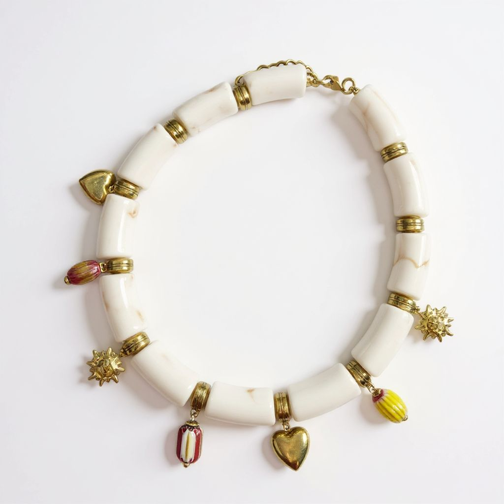 Collar blanco